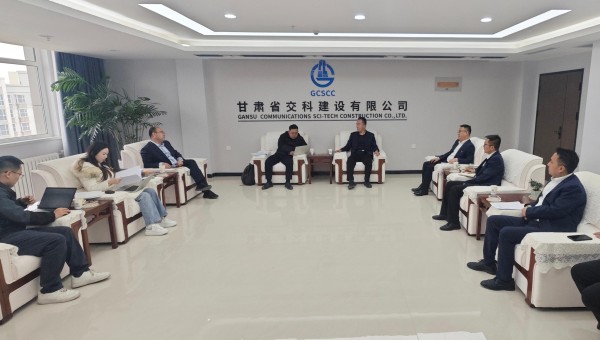 3月27日，順豐集團(tuán)一行到甘肅省交科建設(shè)有限公司考察調(diào)研，雙方就各自發(fā)展優(yōu)勢、未來合作領(lǐng)域與方向、促進(jìn)國企民企協(xié)同發(fā)展等方面進(jìn)行了深入座談交流。